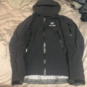 Arc'teryx BETA SV